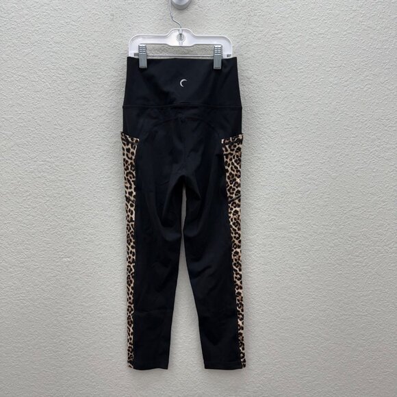 Zyia Leopard Pocket Brilliant Athletic Active Capri Leggings Womens size 2 NEW - Picture 5 of 9
